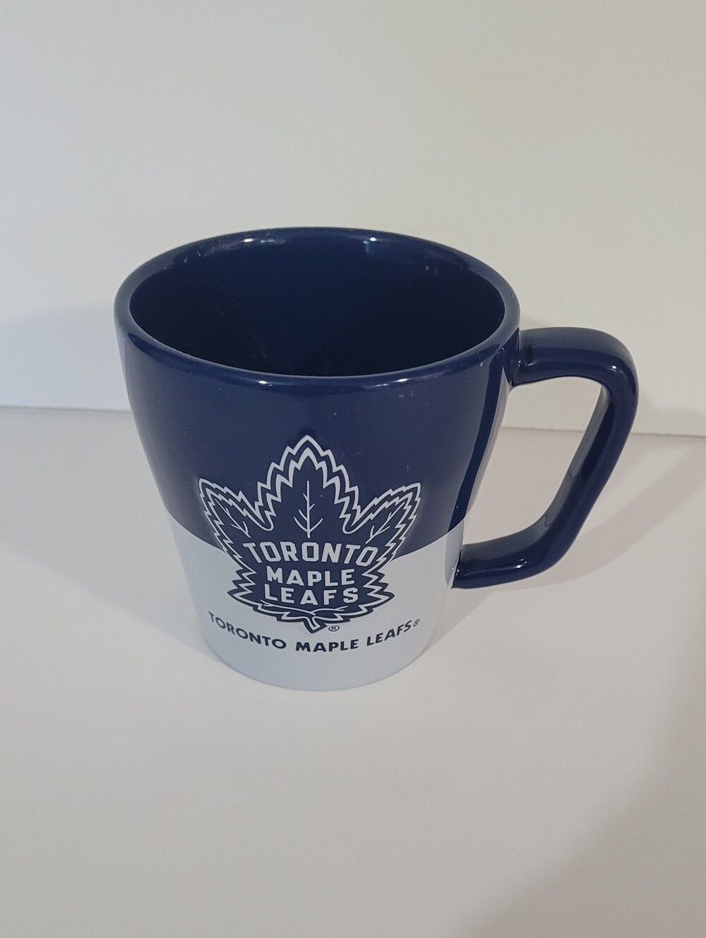 Toronto Maple Leafs Emboised Ceramic Coffee Mug